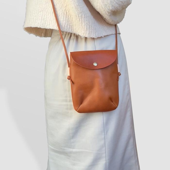 爆買 B3LABO PULLUP SHOULDER BAG ビースリーラボ ショルダーバッグ 本