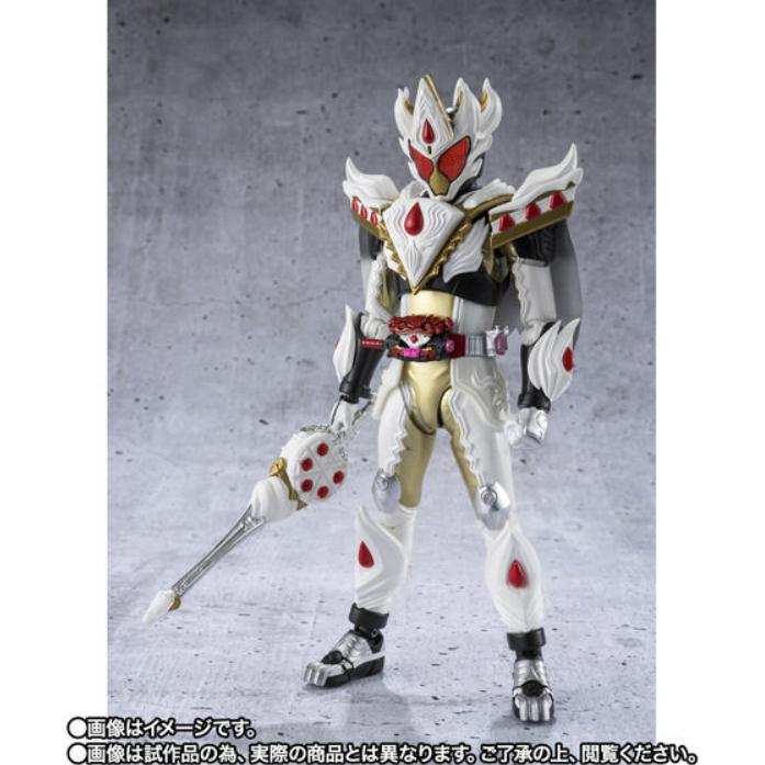 S.H.Figuarts 仮面ライダーガヴ ケーキングフォーム | BANDAI | 01