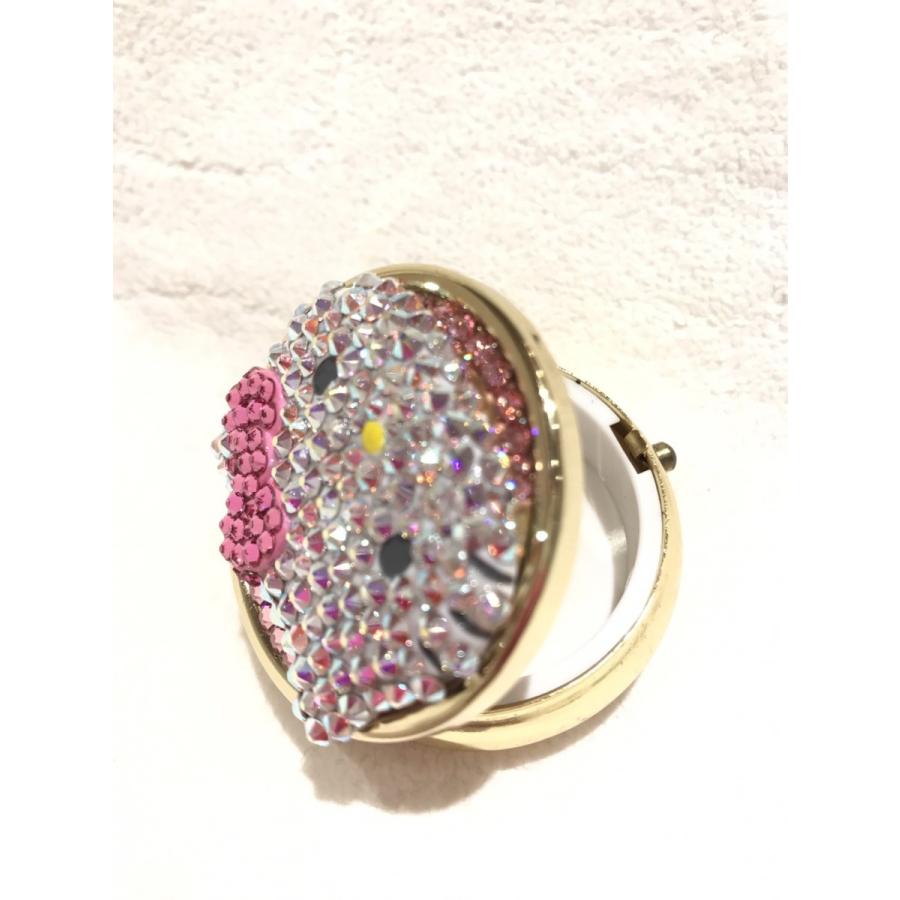 sanrio ハローキティ ピルケース SWAROVSKI クリスタルオーロラ
