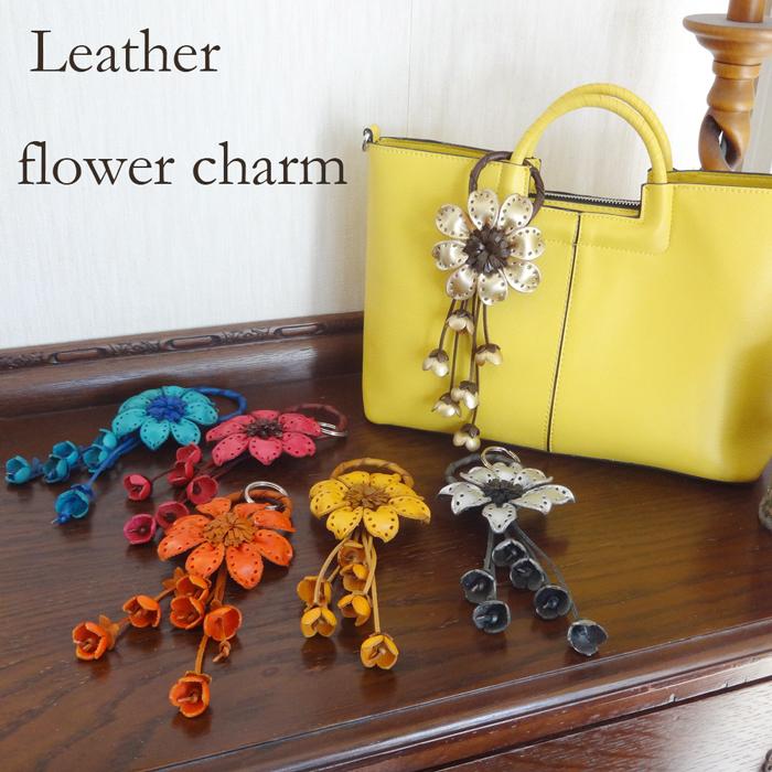 専用品　バッグチャーム フラワーバッグチャーム（210-81）バッグアクセサリー 花 かわいい