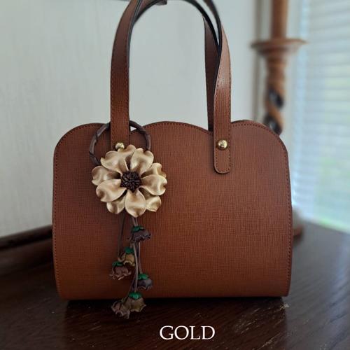 レザーバッグチャーム フラワーB 本革キーホルダー 大人かわいい