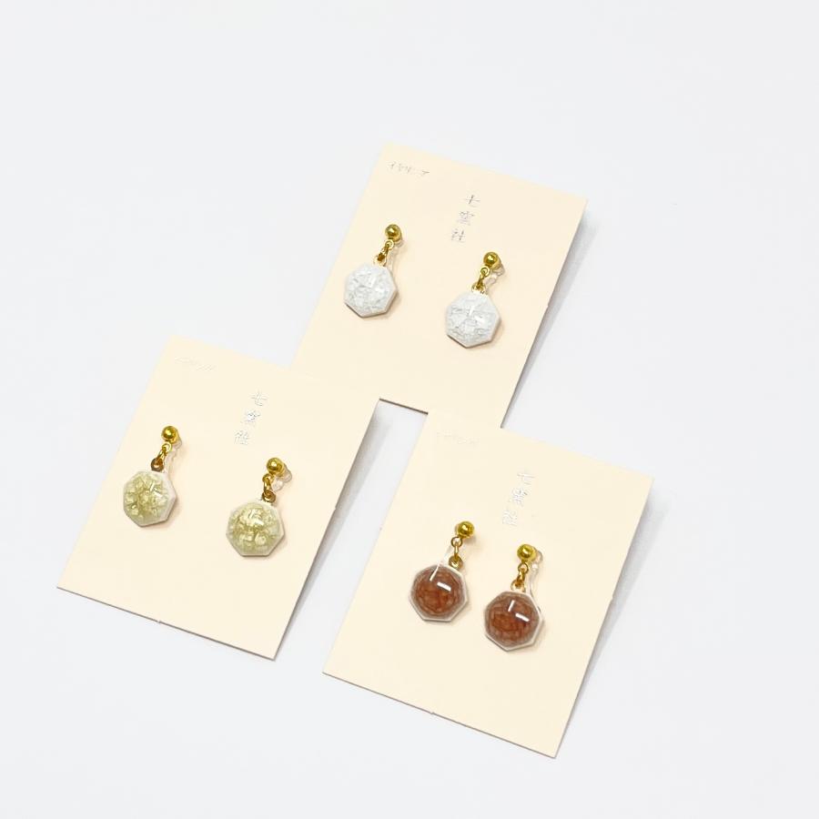 イヤリング　12種類　新品 七窯社 美濃焼 アクセサリー イロとカタチの選べる吊りイヤリング 貫入