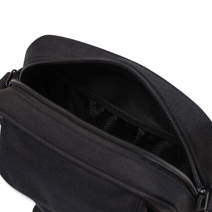 Arch cross body bag 【A223105】black |  | 02
