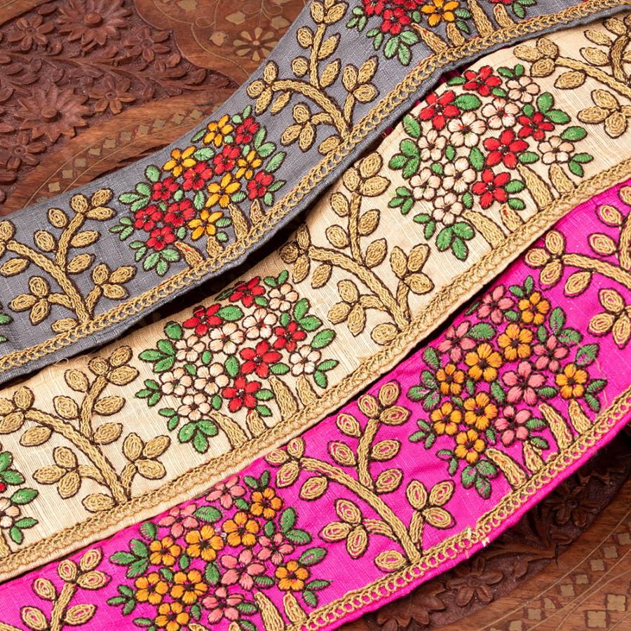 Gota embroidery 刺繍 更紗 (極太幅8cm) チロリアンテープ Gota embroidery 刺繍 更紗 (極太幅8cm) チロリアンテープ
