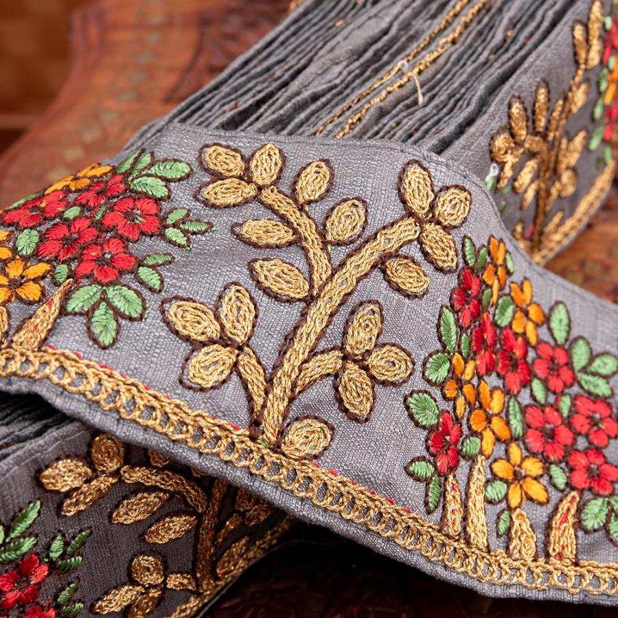 Gota embroidery 刺繍 更紗 (極太幅8cm) チロリアンテープ Gota embroidery 刺繍 更紗 (極太幅8cm) チロリアンテープ