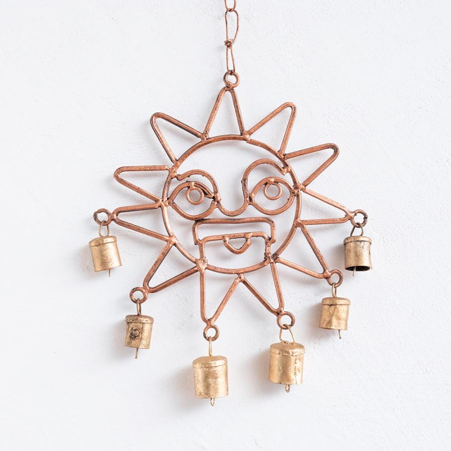 玄関チャイム ドアベル ハンギング カントリー カウベル インドの銅製ハンギング 太陽神スーリャ Id Frn 80 インド アジア雑貨ティラキタ 通販 Yahoo ショッピング