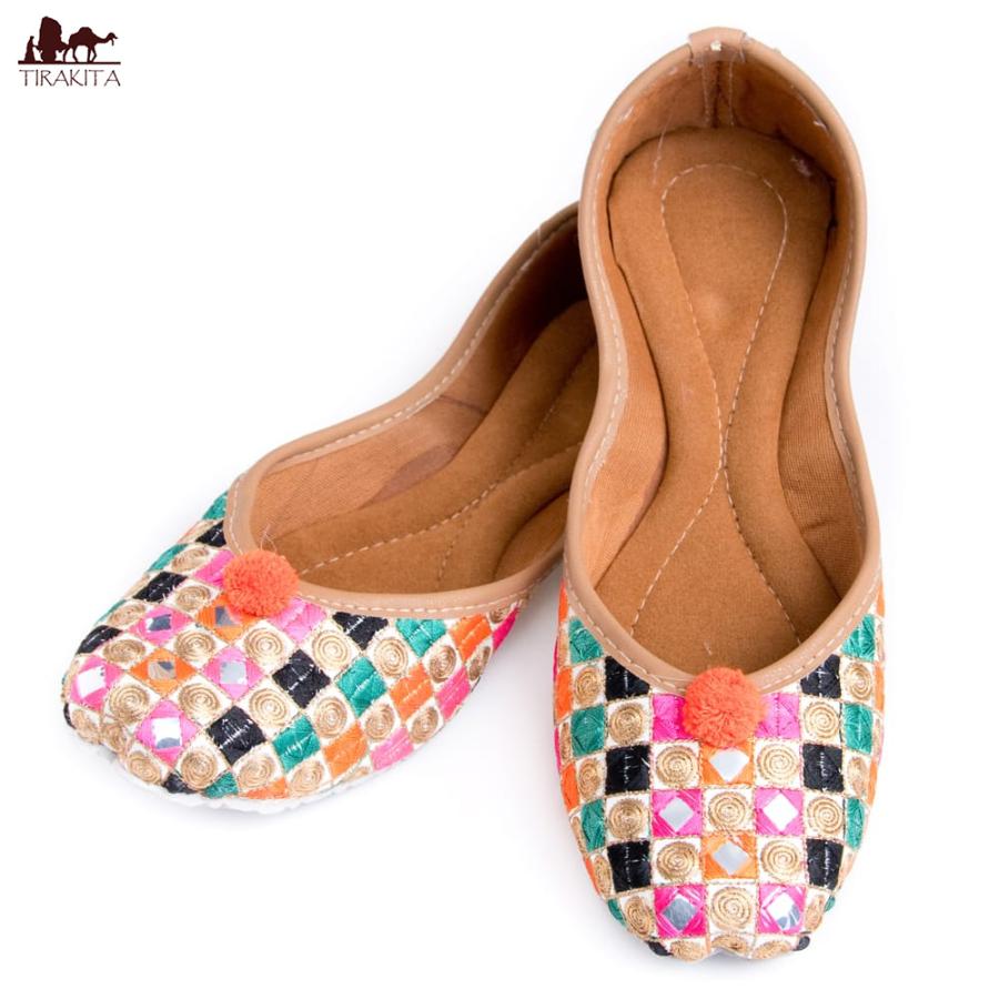 【バブーシュ】【美品】エスニック 刺繍 フラットシューズ カラフル フラットシューズ パンプス 靴 ペッタンコ靴 ゴージャス刺繍のマハラニ