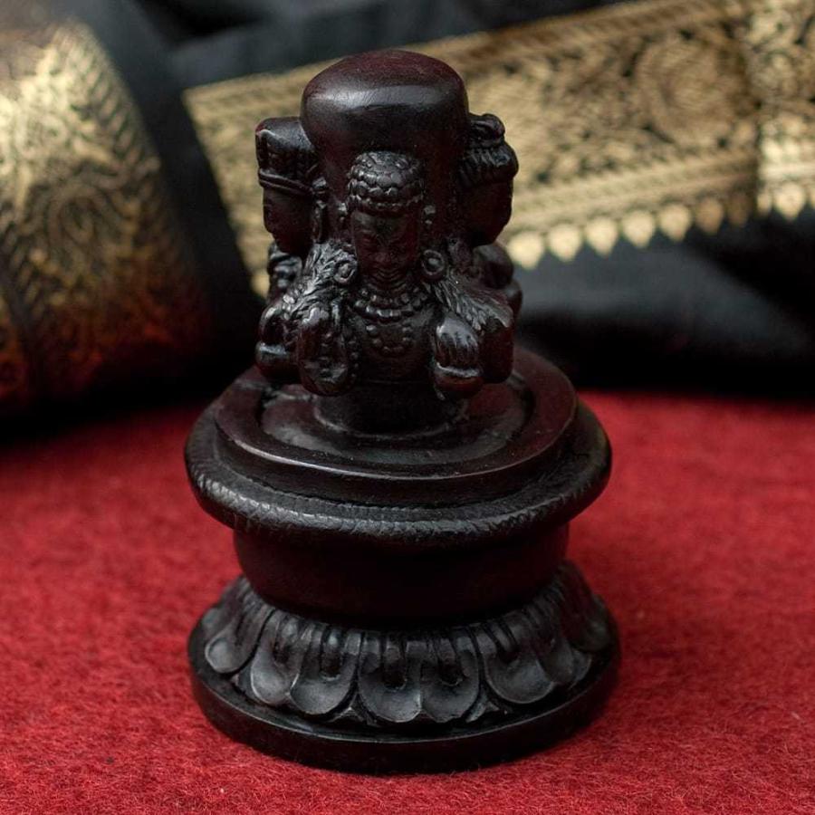 シヴァーナンダ ヨーガ レジン 神様 ヒンドゥー教 仏教 置物 4面ムカリンガ像 10 8cm リンガとヨニ リンガム Ti Rsdl 1307 インド アジア雑貨ティラキタ 通販 Yahoo ショッピング
