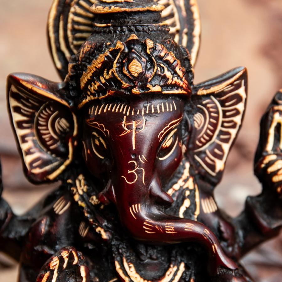 プレミアムアンティーク　象　手彫りの置物 2025年最新】Yahoo!オークション -木彫 象(アンティーク