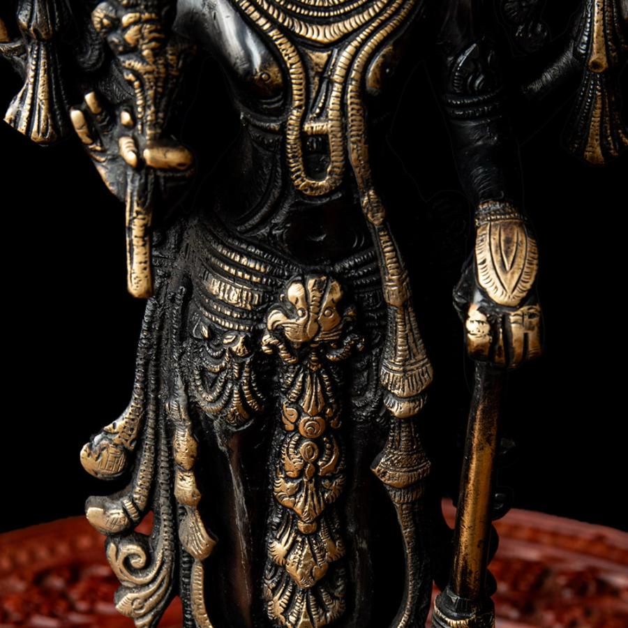 ダッタトレーヤ（ヴィシュヌ・シヴァ・ブラフマー）像　金属製　4cm ダッタトレーヤ（ヴィシュヌ・シヴァ・ブラフマー）像 金属製