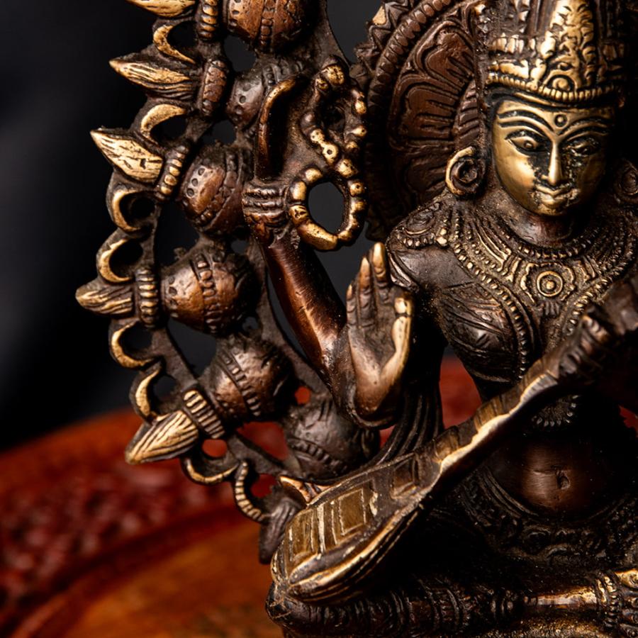 送料無料 サラスヴァティー サラスバティ 弁財天 仏像 坐像 重厚