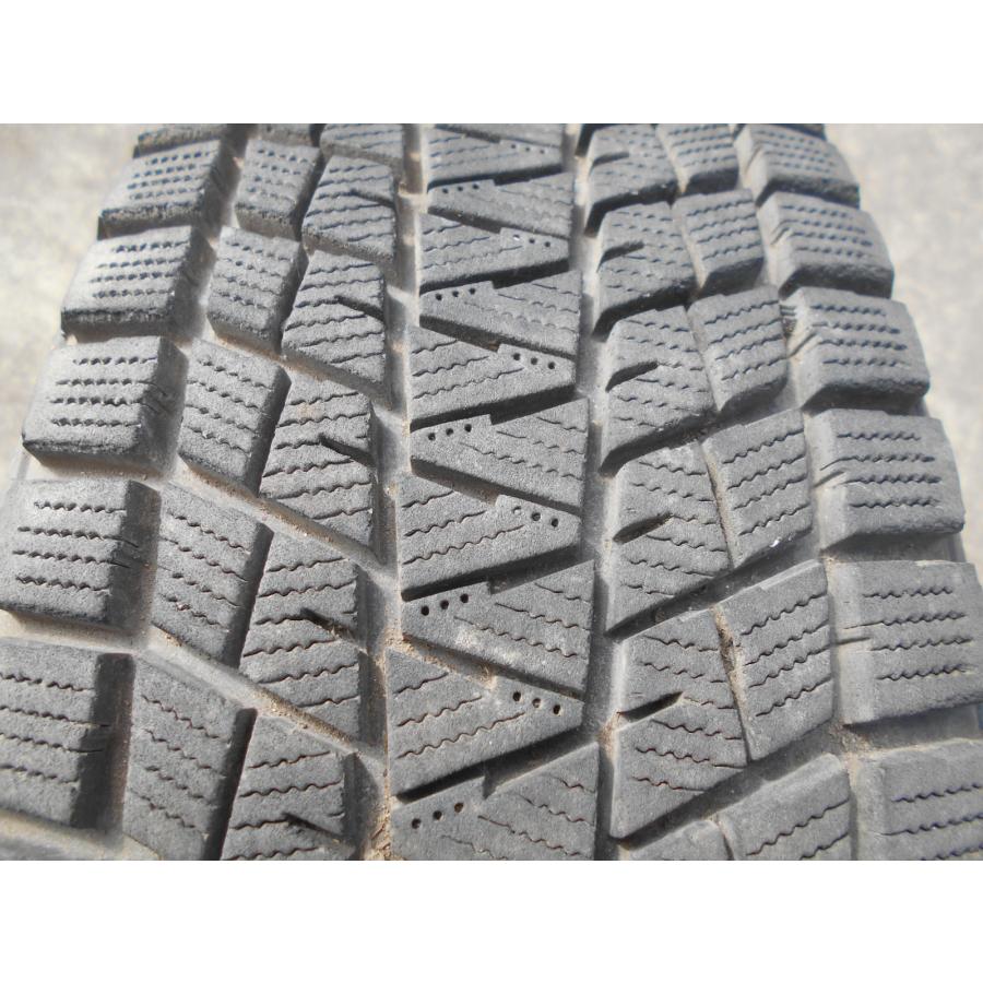 F662 中古タイヤ ホイール 送料着払い 215/70R16 冬4本セット スタッドレス 215/70-16 215-70-16 BRIDGESTONE BLIZZAK DM-V1 16インチ鉄ホイールの画像