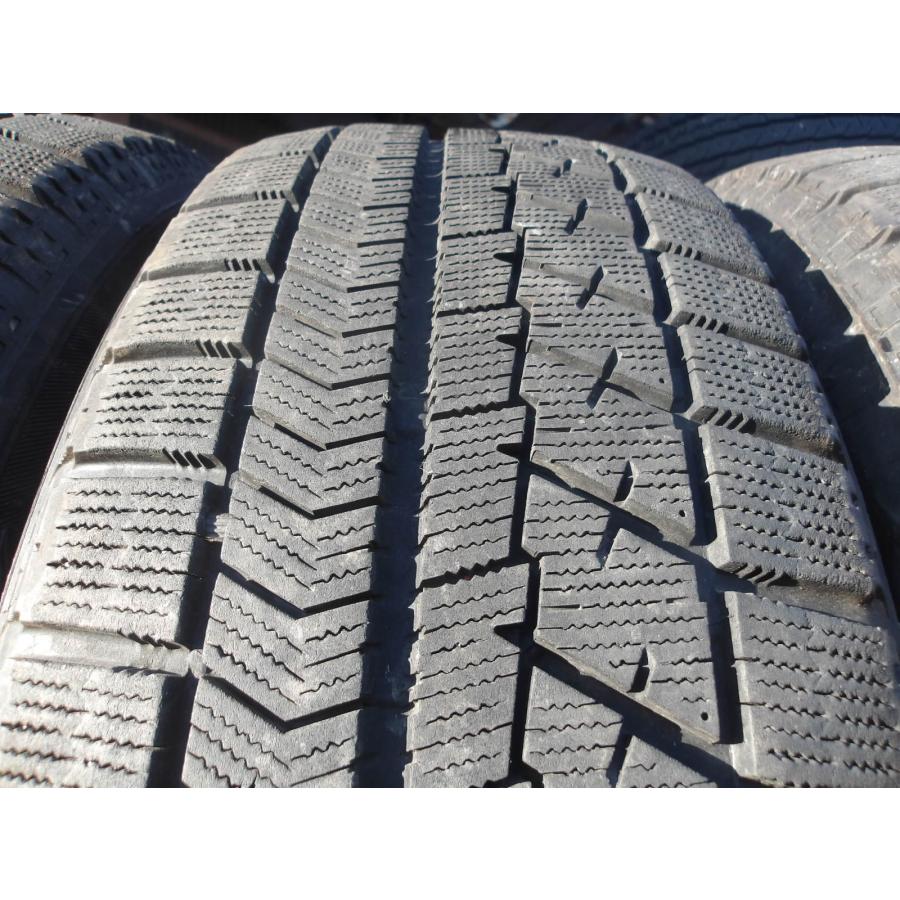 215/60R17 ブリヂストン VRX2 4本 送料無料 冬タイヤ T1651 215/60R17 ブリヂストン VRX2 4本 送料無料 冬タイヤ T1651 215/60R17