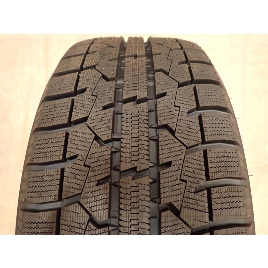 冬新品 2025年製 4本SET 会社宛 送料無料 225/50R17×8J 94T トーヨー