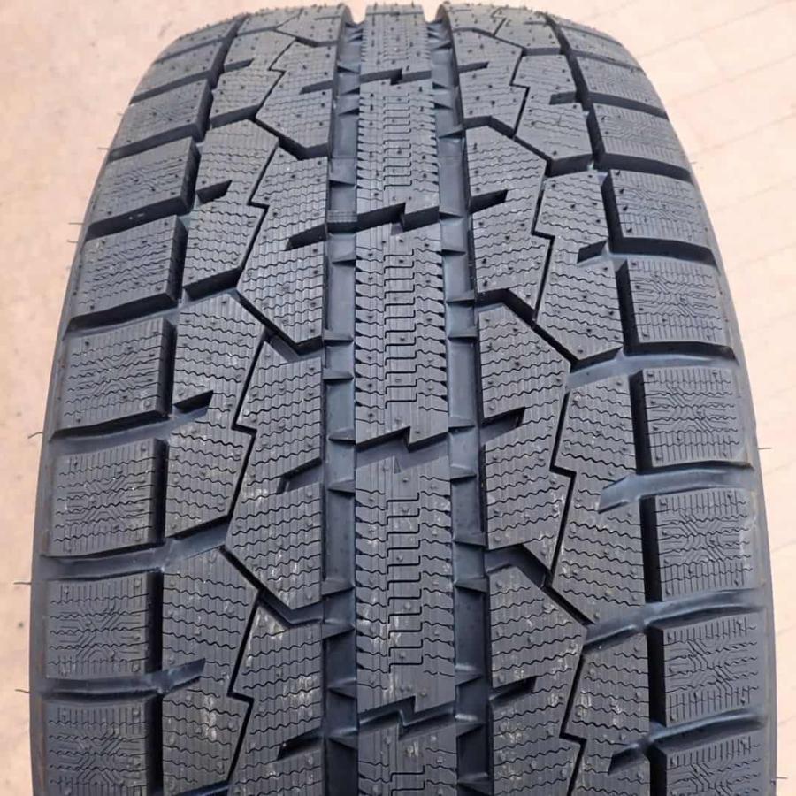冬新品2022年製 2本 会社宛 送料無料 235/45R17 94T トーヨー オブザーブ  ガリットGIZ シビック グロリア セドリック 店頭交換OK NO,E8659の画像