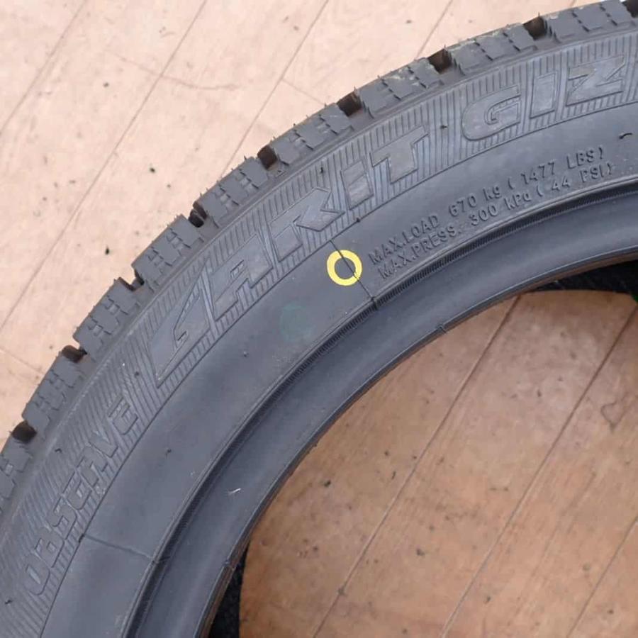 冬新品2022年製 2本 会社宛 送料無料 235/45R17 94T トーヨー オブザーブ  ガリットGIZ シビック グロリア セドリック 店頭交換OK NO,E8659の画像