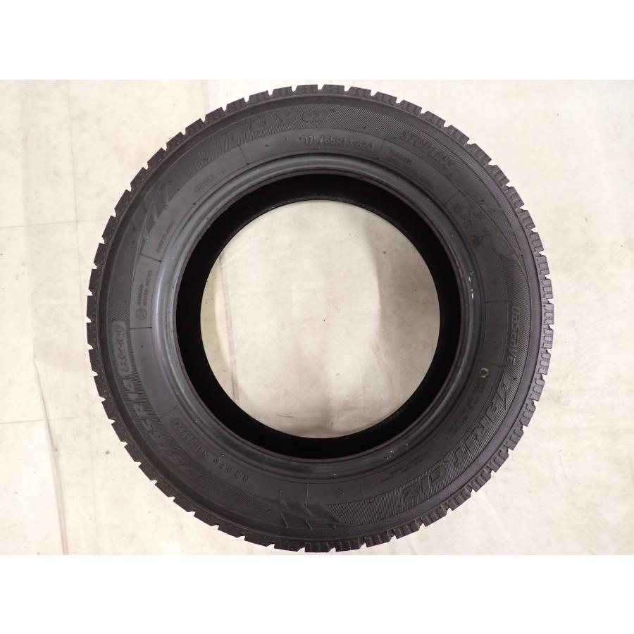 冬4本SET 会社宛 送料無料 175/65R14 82Q トーヨー オブザーブ ガリット GIZ 2022年製 パッソ ヴィッツ フィット ノート キューブ NO,F5064の画像