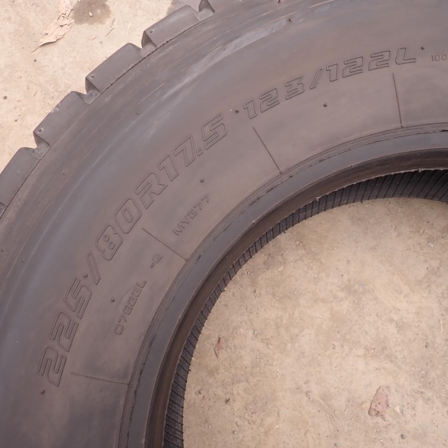 ヨコハマタイヤ（YOKOHAMA TIRE） 225/80R17.5 123/122L RY237 YOKOHAMA タテ（リブ）溝 : タイヤ&ホイールのヘラクレス - 通販 - Yahoo!ショッピング