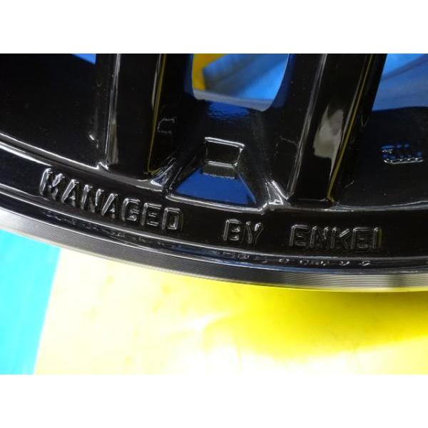 新品展示品4枚）共豊 シャレン XR-75モノブロック 19x8J+38 114.3 5H