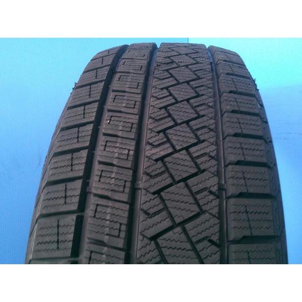 新品ピレリスタッドレスセット195/65R15 80系ノアヴォクシー送料込み価格 PIRELLI（ピレリ） 70系 80系 ノア ヴォクシー エスクァイア 4本セット