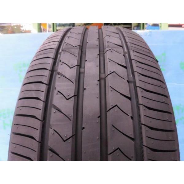 TOYO TIRES（トーヨータイヤ） プリウス 中古 ウェッズ レオニスUC 17 