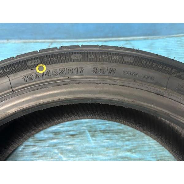 アクア スイフト 195/45R17 新品輸入 サマータイヤ4本SET ロイヤル