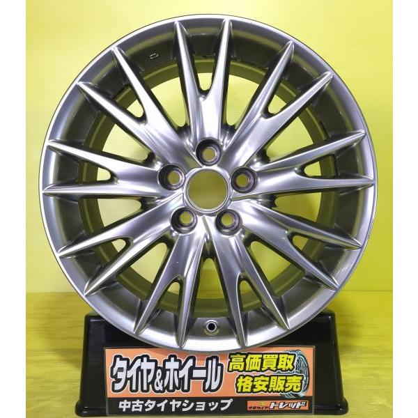 レクサスGS 10系Iパッケージ純正オプション 18インチアルミホイール 4本セットの出品です。  【サイズ】 18インチ 8J +45 PCD：5H-114.3  【状態】 ・ガリ傷、擦り傷、汚れ多数あります ・大きな歪みやクラックは見当たりません ・状態は写真をご確認ください  傷が多いため、補修ベースやスタッドレス用、流用ベースとしてご検討ください。  【引き取りについて】 大型商品のため「直接引取のみ」です。 新潟県の中越、下越エリアで要相談となります 中古品 LEXUS レクサス GS 純正 18インチ 8J +45 5H114.3 中古 アルミ