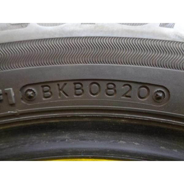 BRIDGESTONE 中古タイヤ 2本 ブリヂストン プレイズ PX-RV2 215 BRIDGESTONE 中古タイヤ 2本 ブリヂストン プレイズ PX-RV2 215