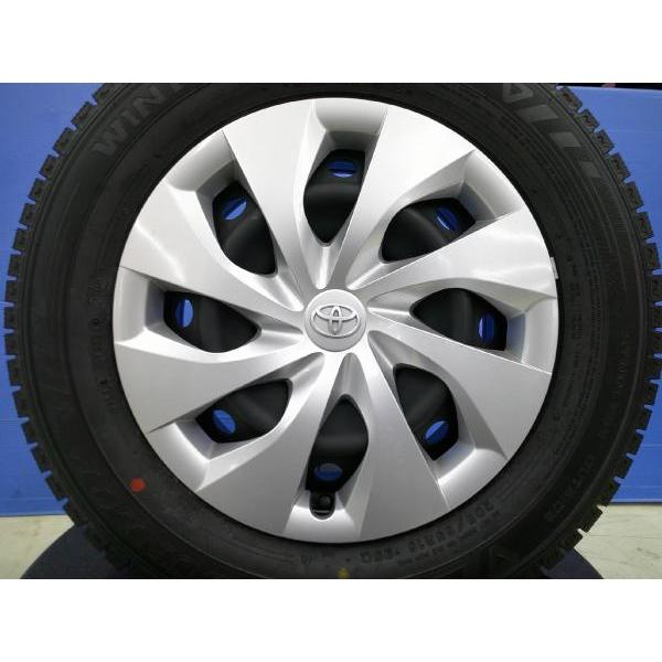 美品 ヤリスクロス 205/65R16 2025年スタッドレス エスティマ DUNLOP（ダンロップ） ヤリスクロス エスティマ 205/65R16 新品冬