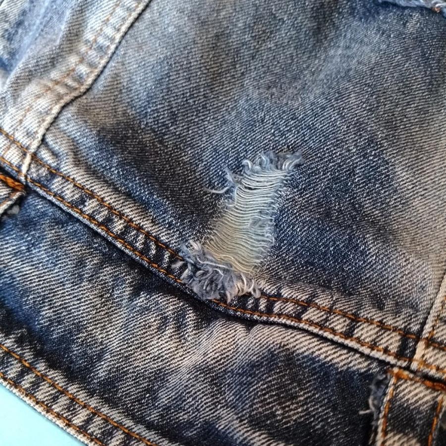 犬 服 デニムジャケット ベスト 送料無料 着せやすい 冷え防止 毛抜け防止 ジーンズ Gジャン おしゃれ おすすめ ドッグウェア 人気 安い かわいい Trf 犬の服 犬用品 チロルペットストア 通販 Yahoo ショッピング