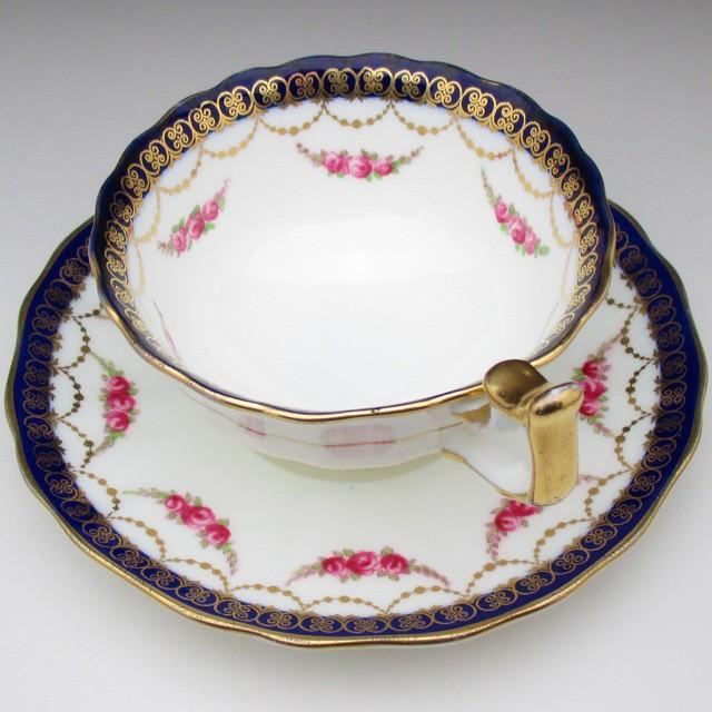 コウルドン 藍縁金彩薔薇花綱文 カップ＆ソーサー アンティーク 1905年 