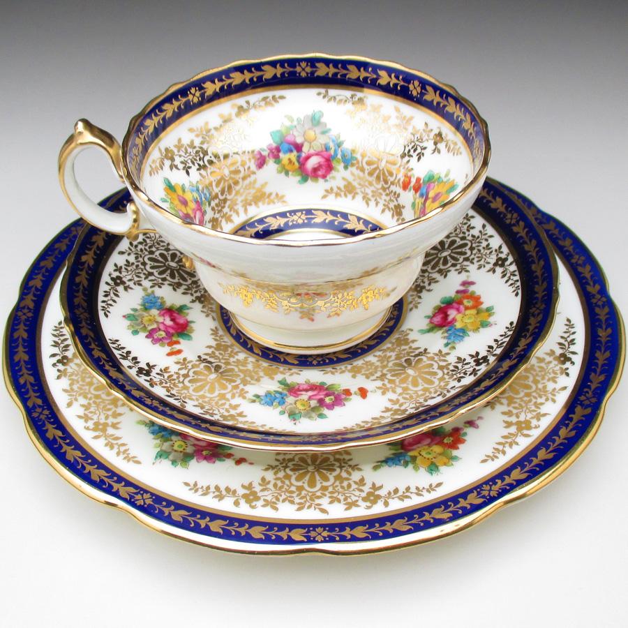 コウルドン 藍縁金彩花絵 トリオ カップ＆ソーサー＆プレート