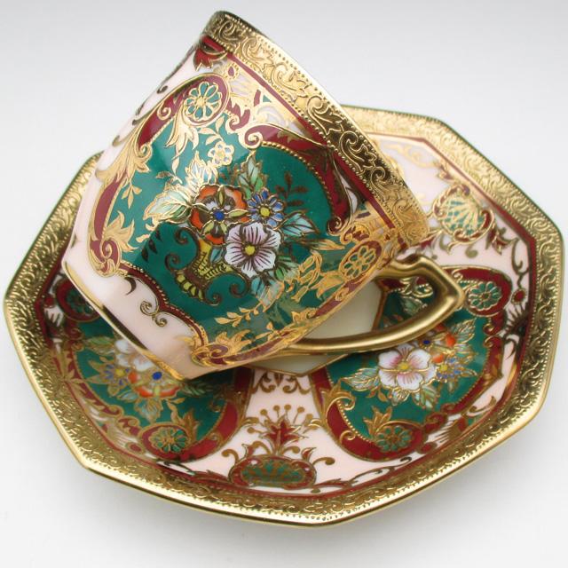 ノリタケ オールドノリタケ 金盛り花束絵 八角カップ&ソーサー ノリタケ オールドノリタケ 金盛り花束絵 八角カップ&ソーサー
