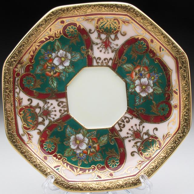 ノリタケ オールドノリタケ 金盛り花束絵 八角カップ&ソーサー ノリタケ オールドノリタケ 金盛り花束絵 八角カップ&ソーサー