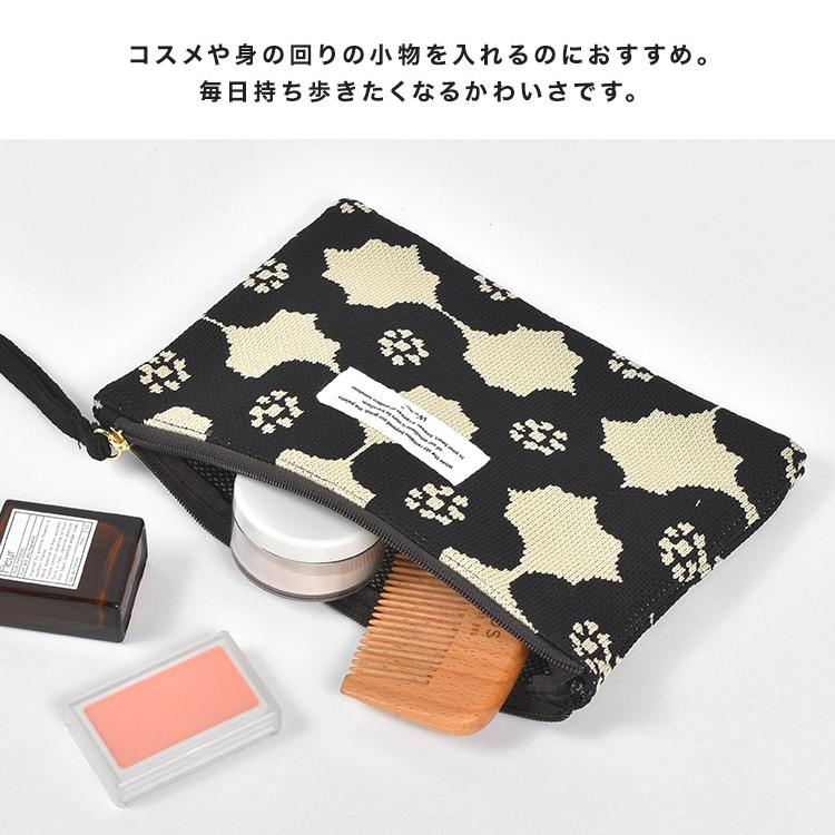 Wpc. フラットポーチ wpc 大きめ おしゃれ かわいい ニット 花柄