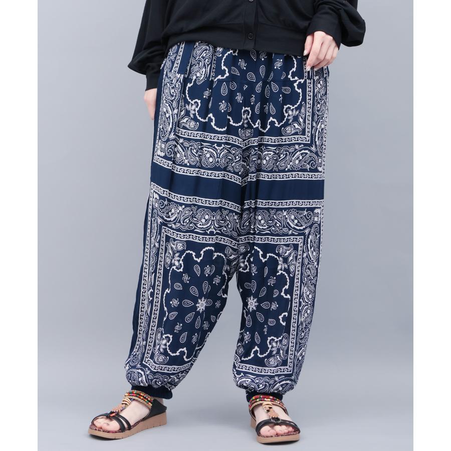極美品✨萌 モユル サルエルパンツ アート柄 バルーン イージーパンツ ワイド チチカカ（TITICACA） 総柄バルーンパンツ ／ サルエルパンツ ズボン