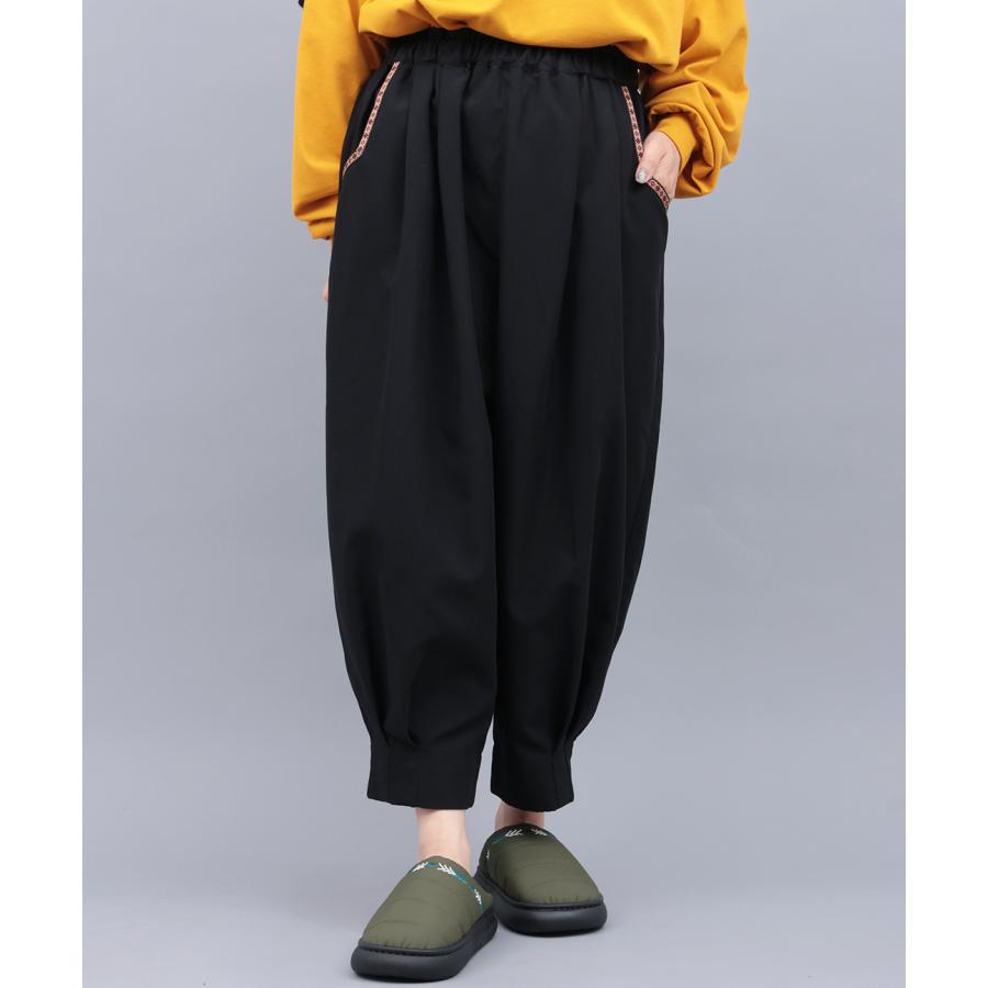 チチカカ（TITICACA） ピーチスキンエッグタックパンツ ／ バルーン