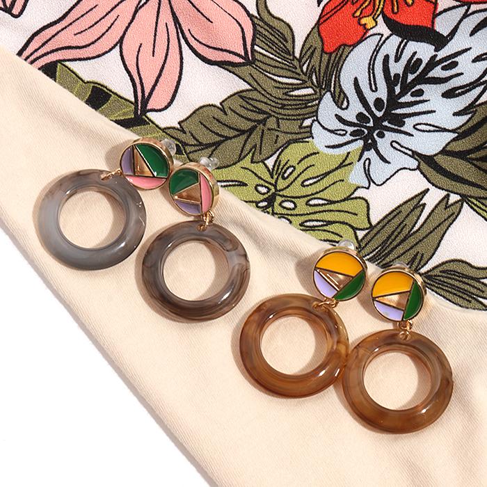 スタッドピアス イヤーアクセサリー レディース 春 夏 おしゃれ かわいい キャッチ 揺れる ギフト プレゼント カラフルメタルコンビ ピアス Zjscbd8720 Zjscbd8720 チチカカ Yahoo 店 通販 Yahoo ショッピング