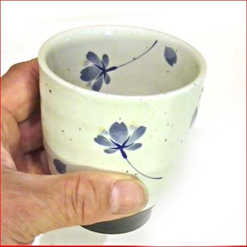 湯呑み 湯飲み ゆのみ 有田焼 桜の舞 ブルー 0614-48　プレゼント ギフト | SAIKAI | 01