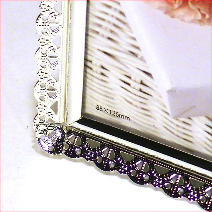 写真立て フォトフレーム ハガキサイズ シルバー アラベスクフレーム 真鍮 真ちゅう レース 大人 女子 結婚祝い フォトスタンド 0811-75 | ブランド登録なし | 03