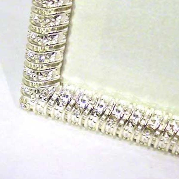 フォトフレーム 写真立て はがきサイズ クリスタル482個 高級フォトフレーム 布張りケース 0811-89 | ブランド登録なし | 03