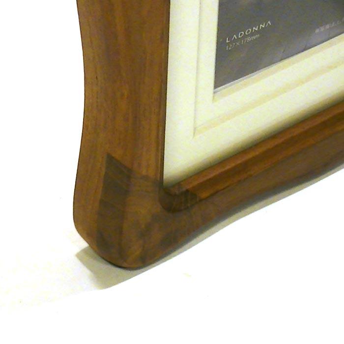 フォトフレーム 写真立て 2L判x2面 木製 天然木 卓上用 壁掛け ウェーブフォルム フレーム サテン布張り豪華箱入り 0812-53　プレゼント ギフト | ブランド登録なし | 03