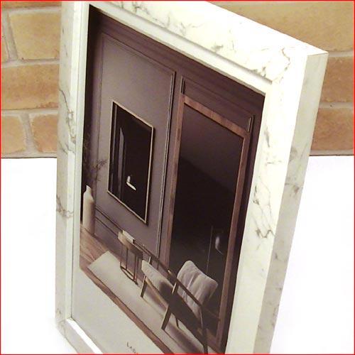 フォトフレーム 写真立て A4サイズ 大理石調 縦置き 横置き 壁掛け インテリアフレーム・ホワイト 0817-51 | ブランド登録なし | 02