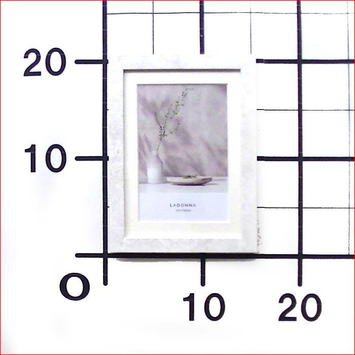 写真立て　フォトフレーム 壁掛け可・卓上用 大理石調 インテリアフレーム 2L判・ベージュ 0817-58　プレゼント ギフト | ブランド登録なし | 07