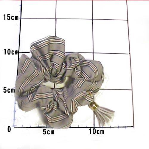 タッセルチャーム付き　ストライプ柄 シュシュ グレー 1229-05　プレゼント ギフト | ブランド登録なし | 03