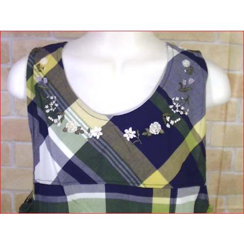 エプロン かぶり 花の刺繍 格子柄　ネイビー＆グリーン 2313-18　プレゼント ギフト | ブランド登録なし | 07