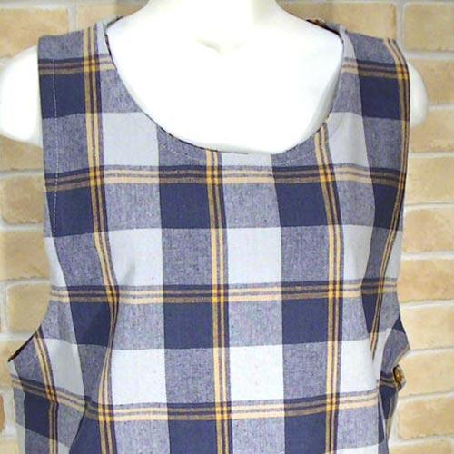 横ボタン エプロン　インド綿　チェック柄・ネイビー 2321-07　プレゼント ギフト | ブランド登録なし