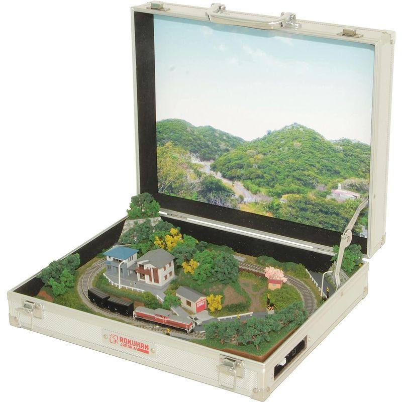 【タイムセール】 ロクハン Zゲージ ミニトランクレイアウト 高台タイプ 組立式 S063-1 鉄道模型用品 【9815754837】(35633円)