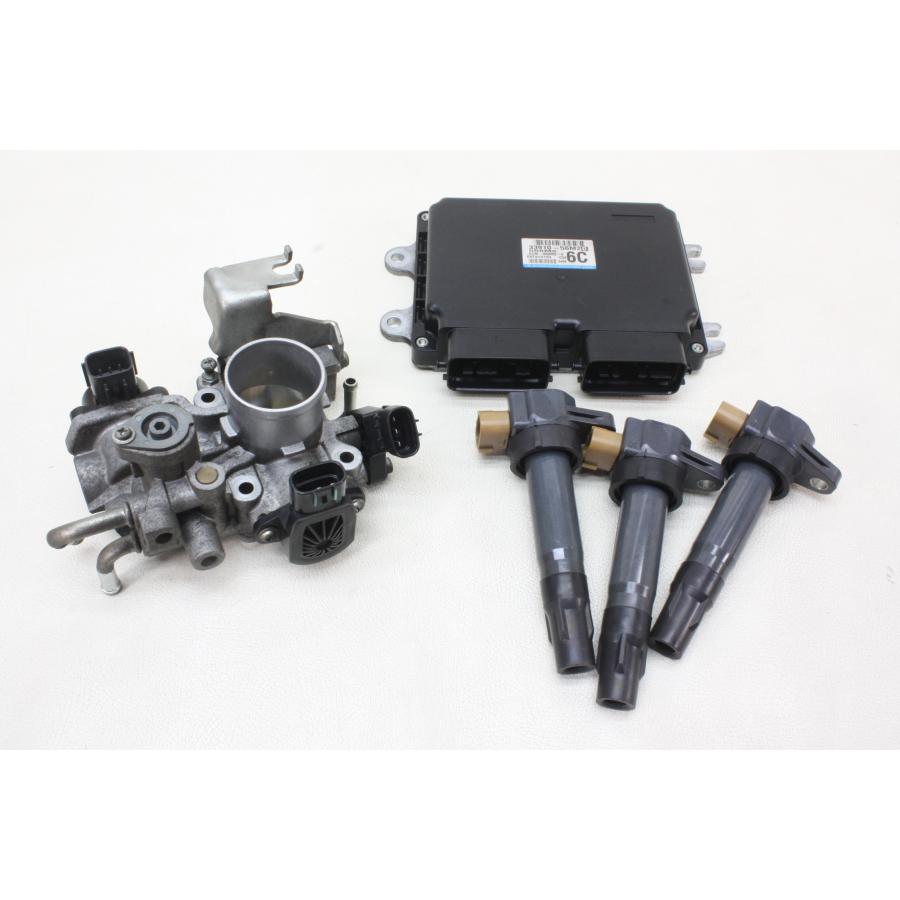 DG64V スクラムバン DA64V エブリィ H26年式 K6A AT 2WD エンジンECU 