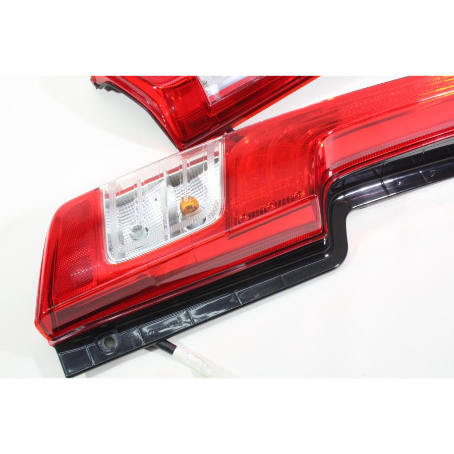LA150S ムーブ L H27年式 35966km (LA160S) 純正 LED テールランプ 左